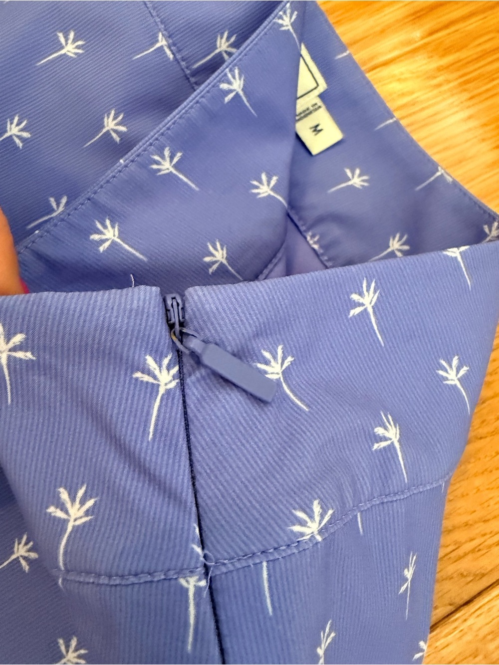 💕EUC Vineyard Vines Purple Mini Skort with White Palm Print - Picture 3 of 9